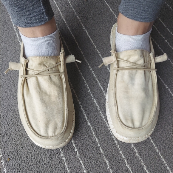 Hey Dude womens 10 - Picture 1 of 6